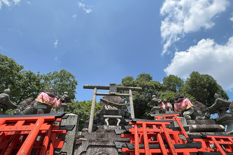 田中社神蹟 権太夫さんは稲荷山の創始七神蹟のひとつ